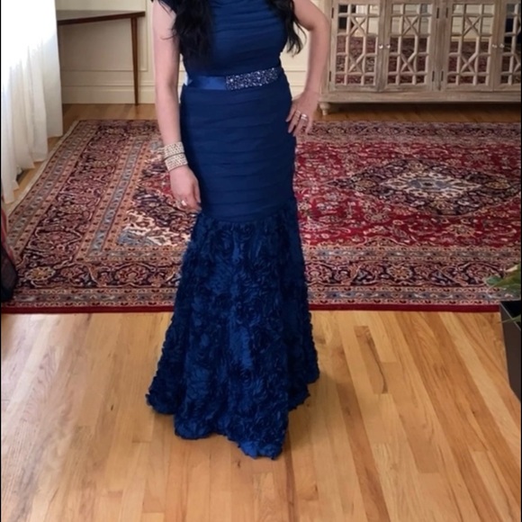 Formal Evening Dress Prom Gown size 6 - Picture 2 of 5